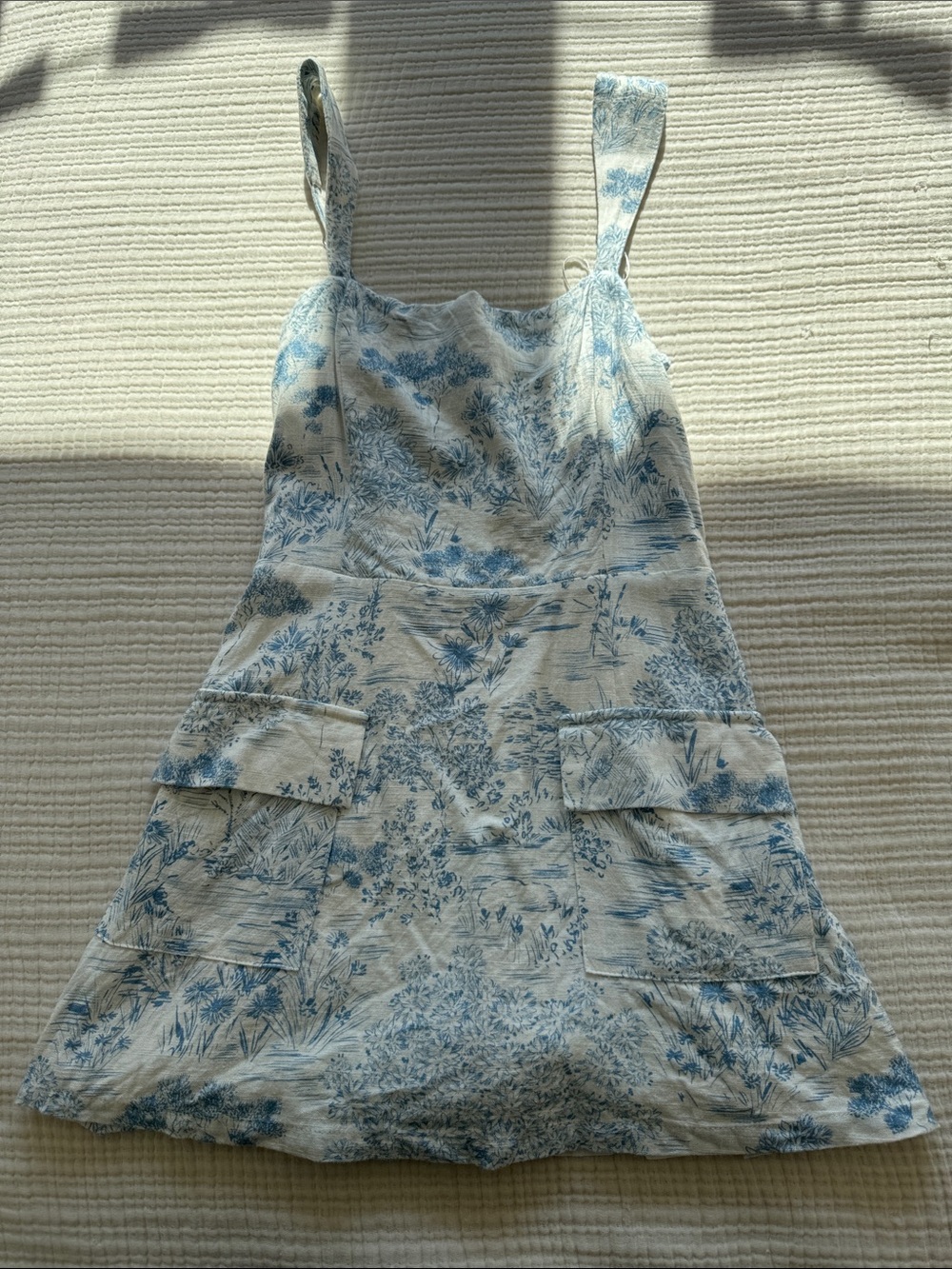 American Threads Cream and Blue Floral Casual Sundress